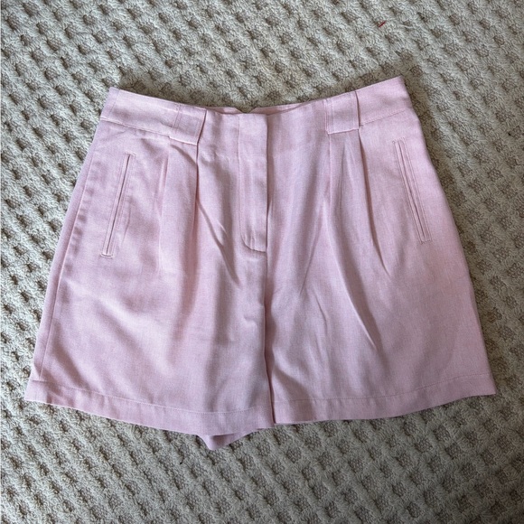 Tuckernuck Diana Shorts medium - Picture 2 of 7